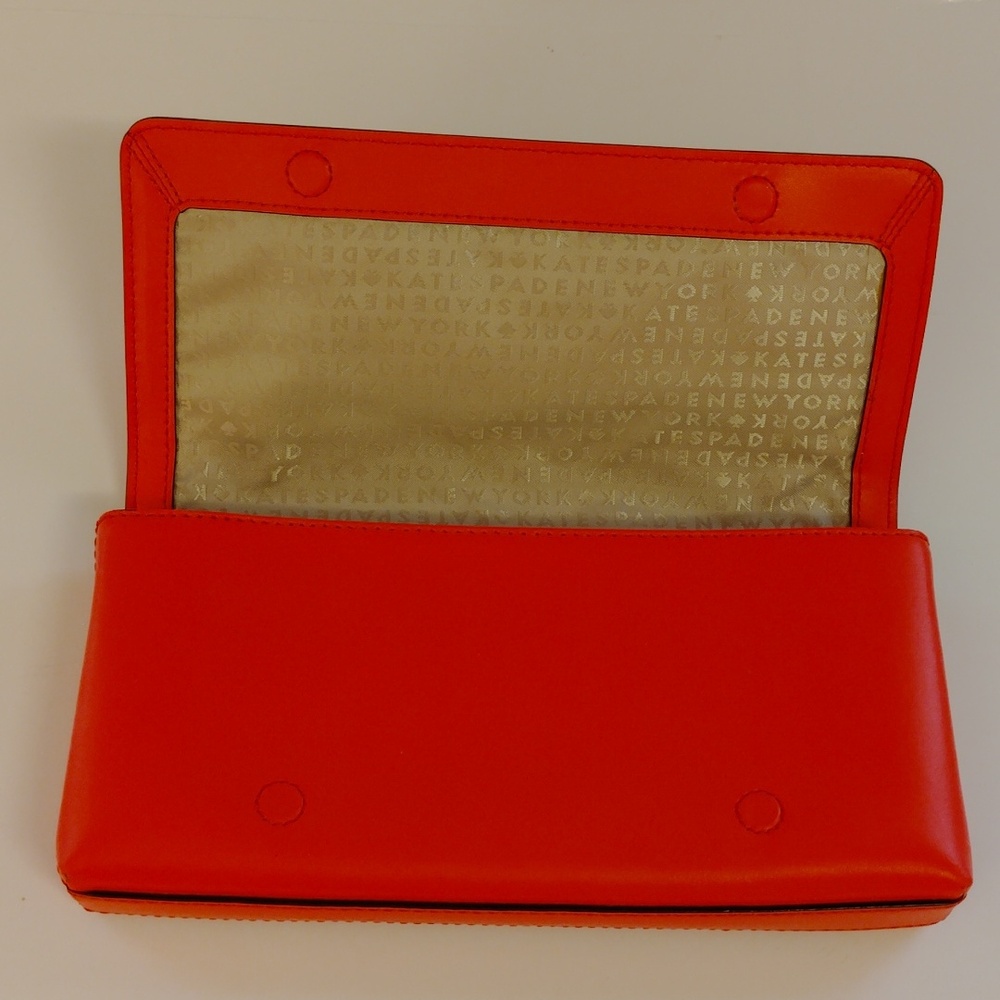 Kate Spade Pink 🩷 Clutch with Silver Bow - Picture 8 of 12